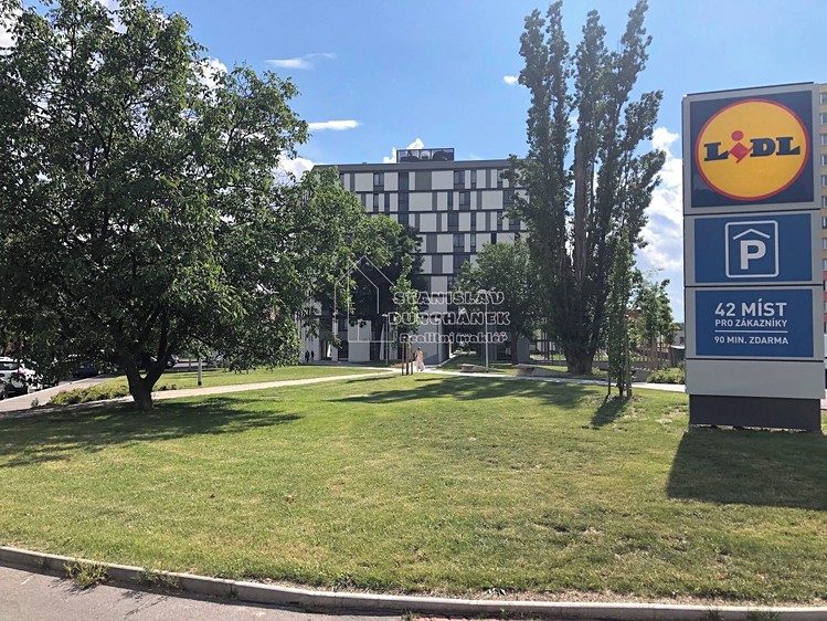 Pronájem garážového stání 17 m² - foto 3