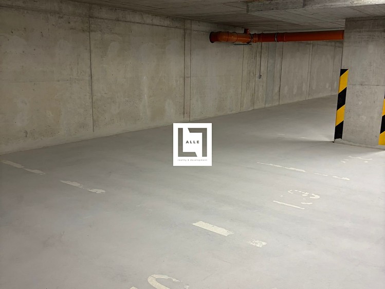 Pronájem garážového stání 13 m² - foto 5