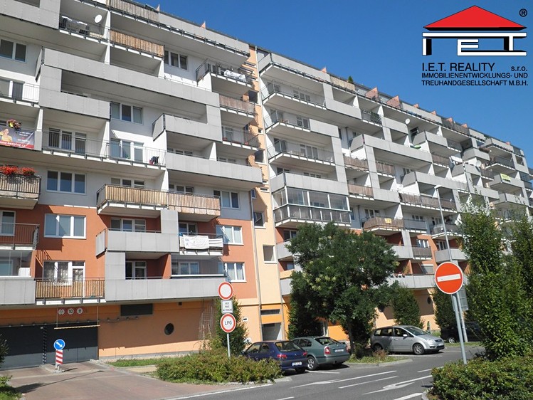 Pronájem garážového stání 24 m² - foto 3