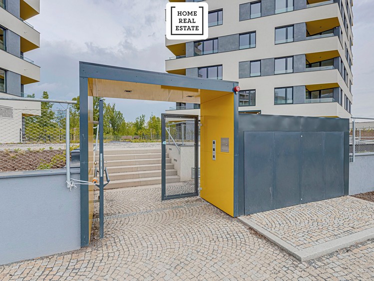 Pronájem garážového stání 18 m² - foto 4