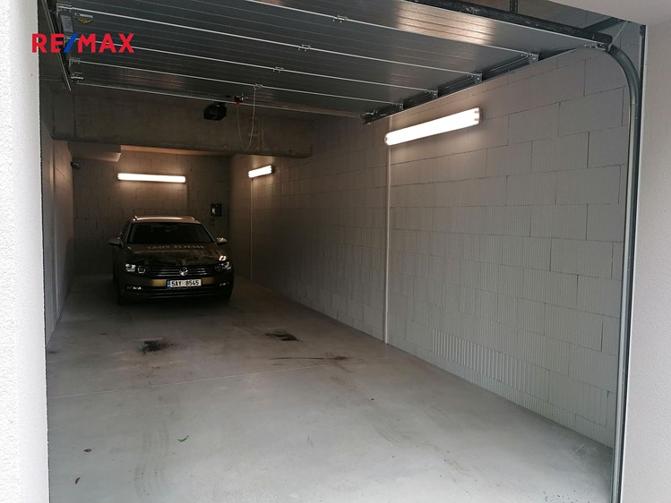 Pronájem garáže 43 m² - foto 5