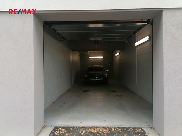 Pronájem garáže 43 m² - foto 7