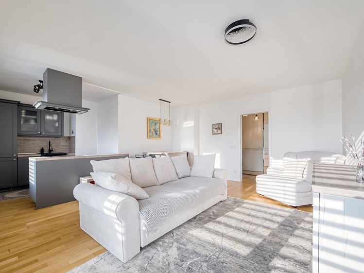 Prodej bytu 2+kk 67 m² - foto 1
