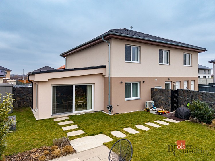 Prodej bytu 3+1 94 m² - foto 1