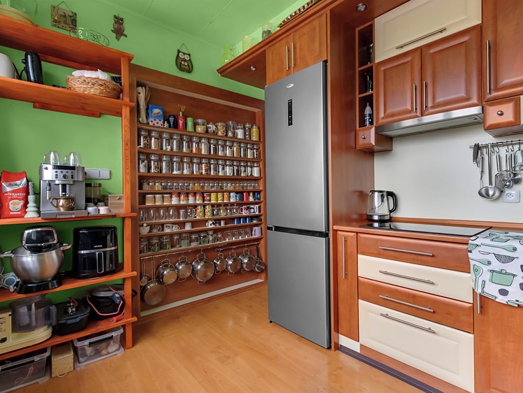 Prodej bytu 4+1 95 m² (Jednopodlažní) - foto 2