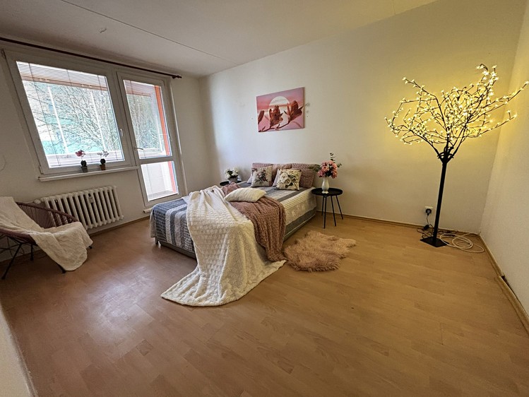 Prodej bytu 3+1 78 m² (Jednopodlažní) - foto 1