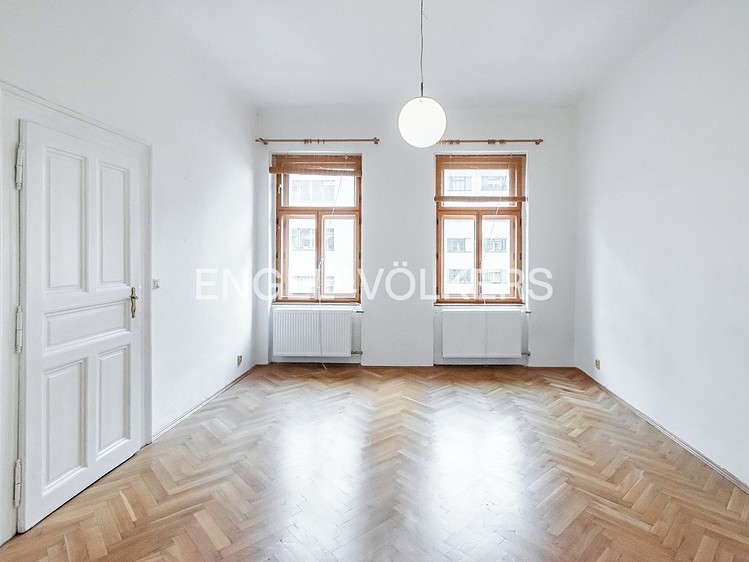 Pronájem bytu 2+1 80 m² - foto 3