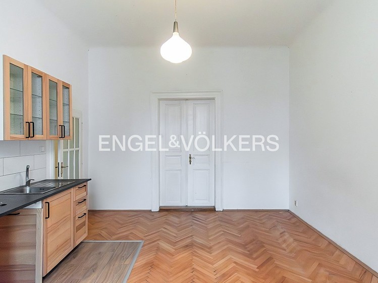 Pronájem bytu 2+1 80 m² - foto 4
