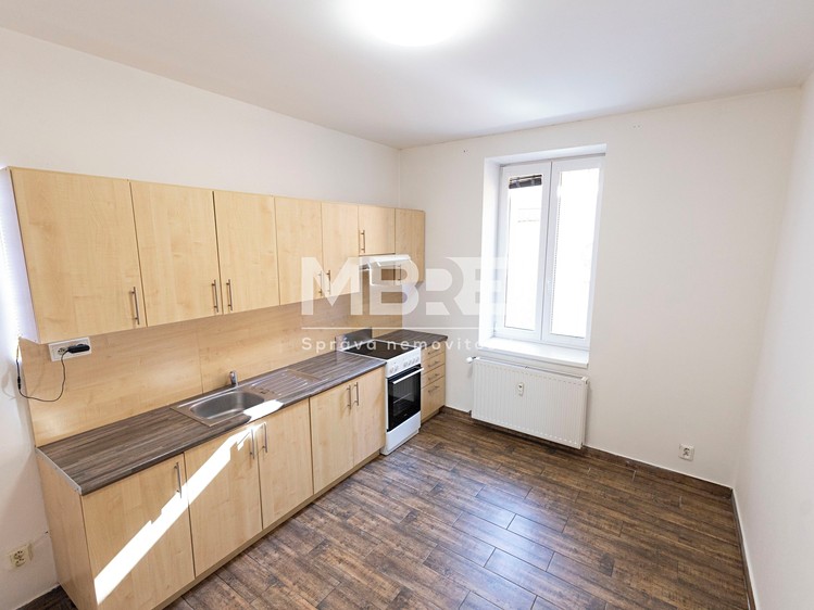 Pronájem bytu 3+1 102 m² - foto 2