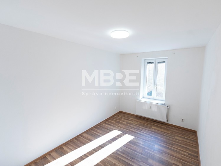 Pronájem bytu 3+1 102 m² - foto 4
