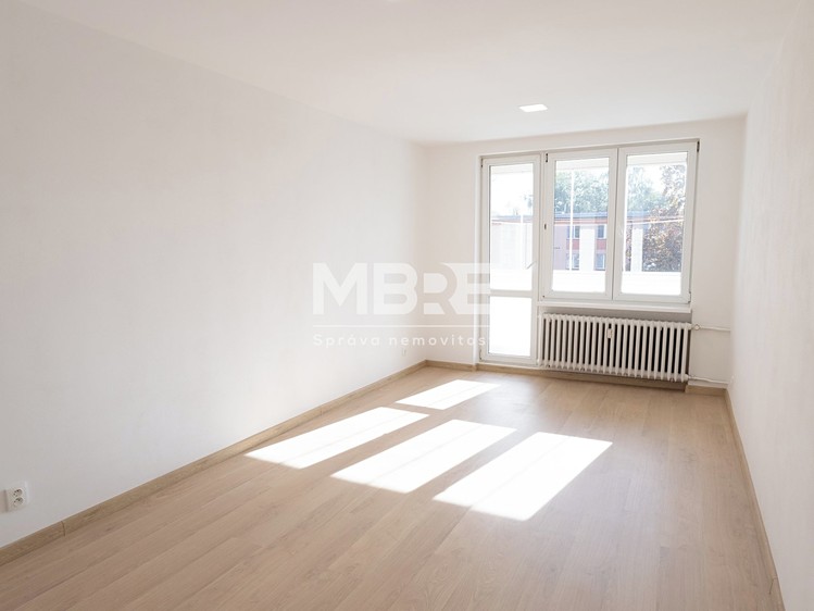 Pronájem bytu 2+1 55 m² - foto 4