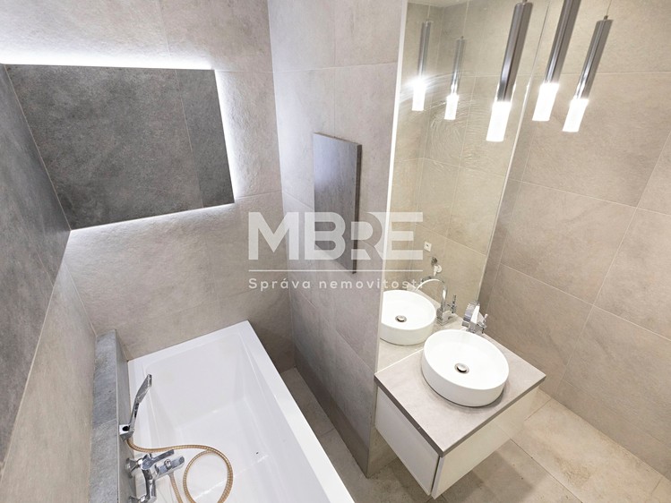 Pronájem bytu 1+1 43 m² - foto 4