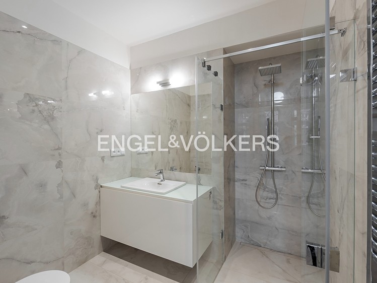 Pronájem bytu 3+kk 164 m² - foto 7