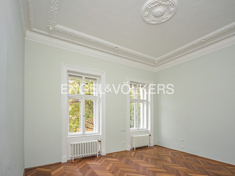 Pronájem bytu 5+1 176 m² - foto 4