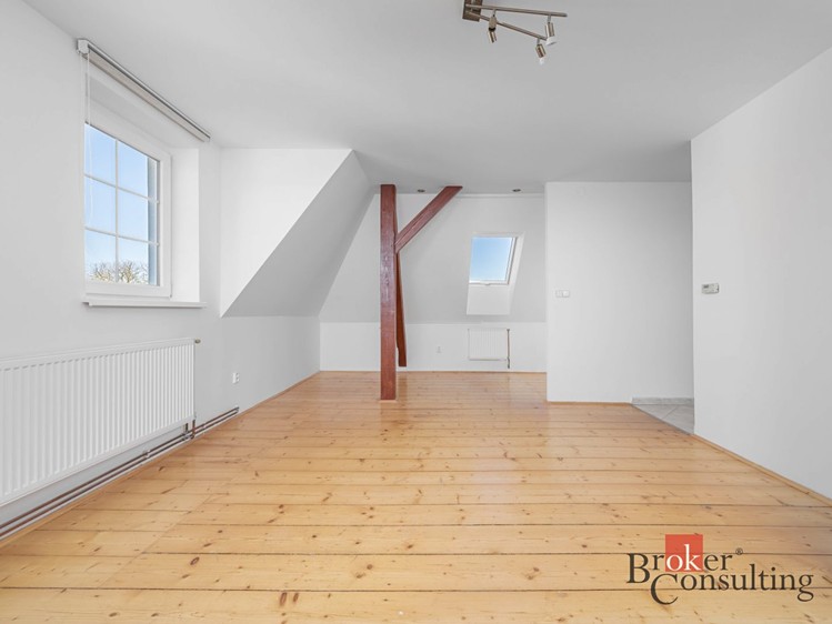 Pronájem bytu 2+1 55 m² - foto 6