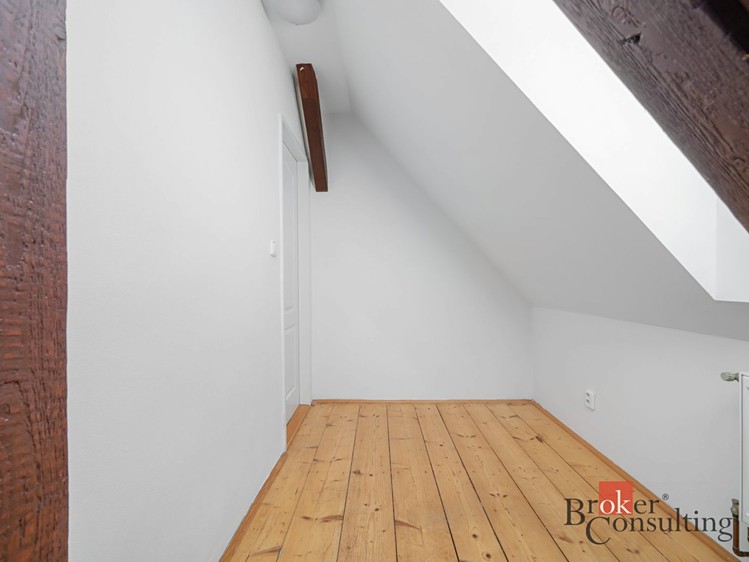 Pronájem bytu 2+1 55 m² - foto 8