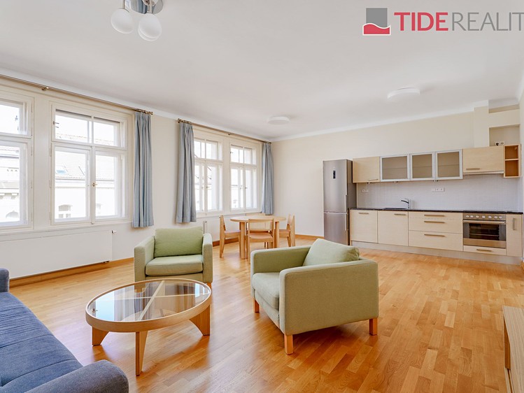 Pronájem bytu 2+kk 70 m² - foto 1