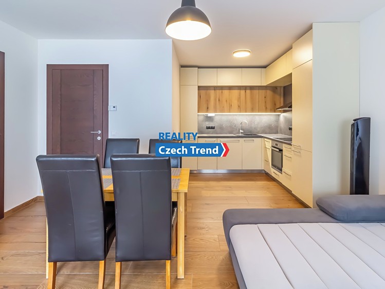 Pronájem bytu 2+kk 59 m² - foto 3