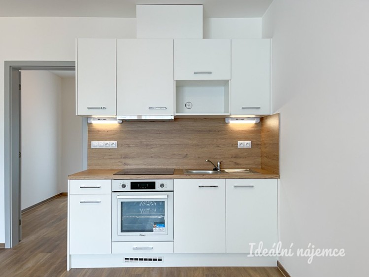 Pronájem bytu 1+kk 31 m² - foto 2