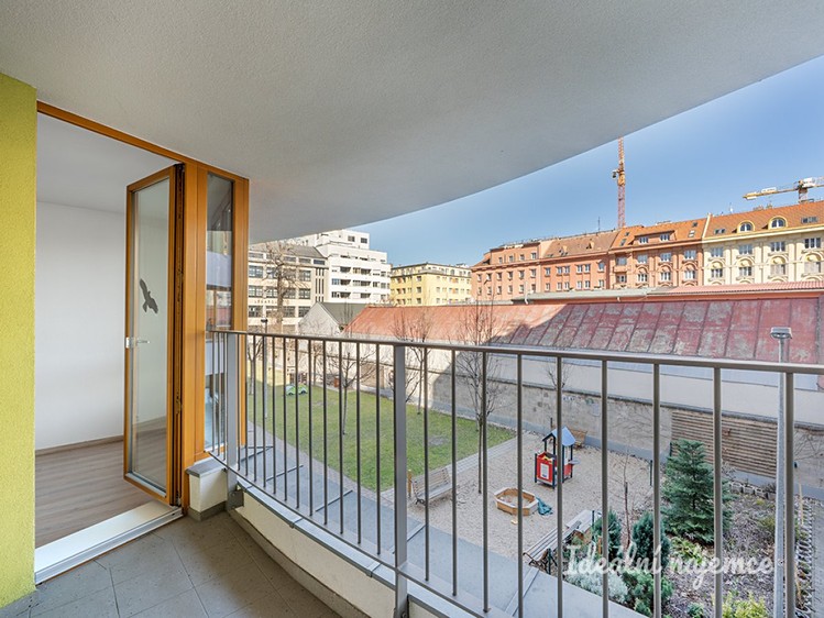 Pronájem bytu 2+kk 53 m² - foto 4
