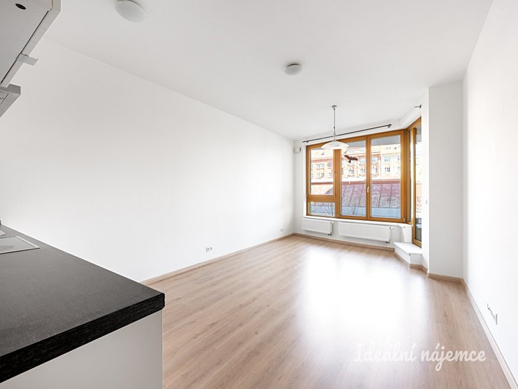 Pronájem bytu 2+kk 53 m² - foto 6