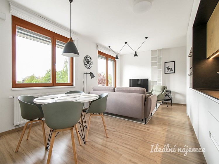 Pronájem bytu 2+kk 58 m² - foto 6