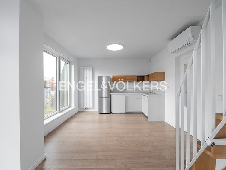 Pronájem bytu 2+kk 62 m² - foto 1