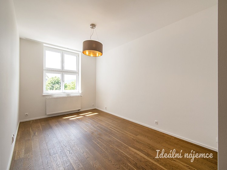 Pronájem bytu 3+kk 62 m² - foto 4