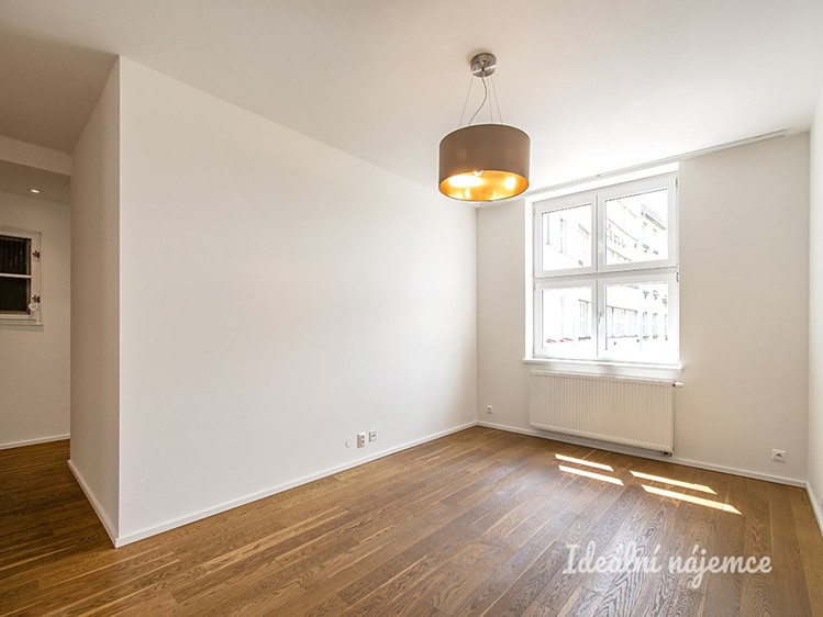 Pronájem bytu 3+kk 62 m² - foto 5