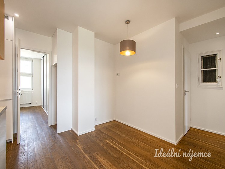 Pronájem bytu 3+kk 62 m² - foto 8