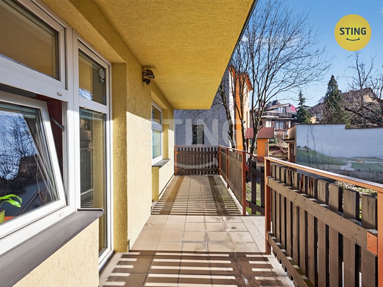 Prodej vily 292 m², pozemek 555 m² - foto 3