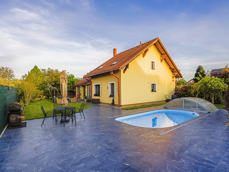 Prodej vily 206 m², pozemek 809 m² - foto 6