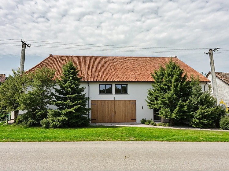 Prodej rodinného domu 633 m², pozemek 4 474 m² - foto 3