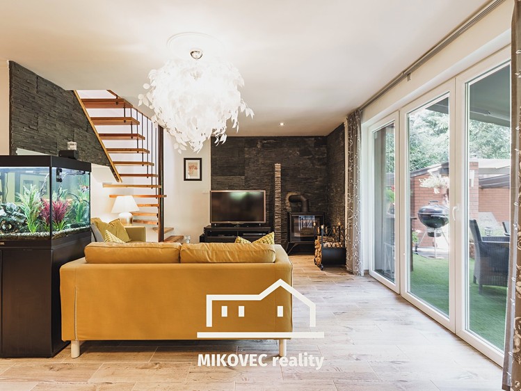 Prodej rodinného domu 135 m², pozemek 854 m² - foto 3