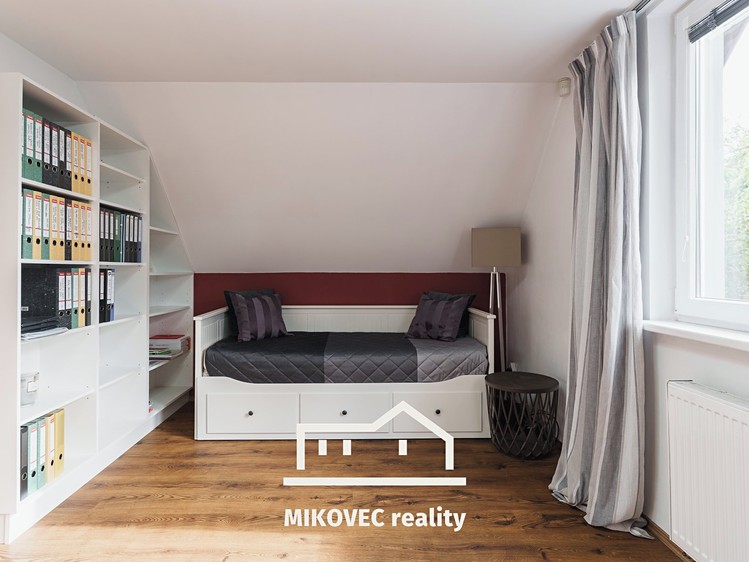 Prodej rodinného domu 135 m², pozemek 854 m² - foto 4