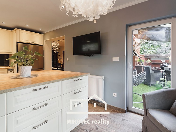 Prodej rodinného domu 135 m², pozemek 854 m² - foto 6