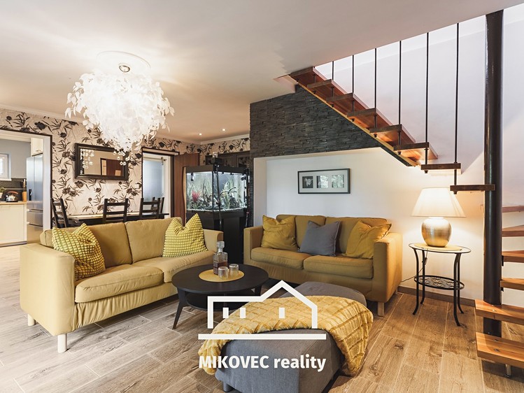 Prodej rodinného domu 135 m², pozemek 854 m² - foto 7