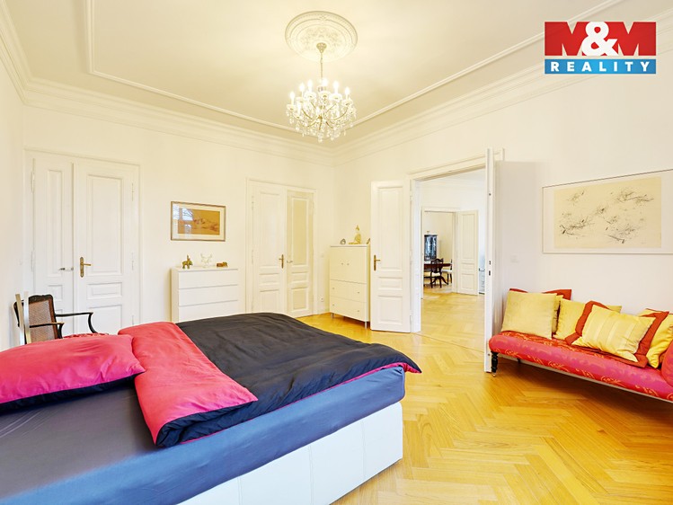 Prodej rodinného domu 600 m², pozemek 2 481 m² - foto 8