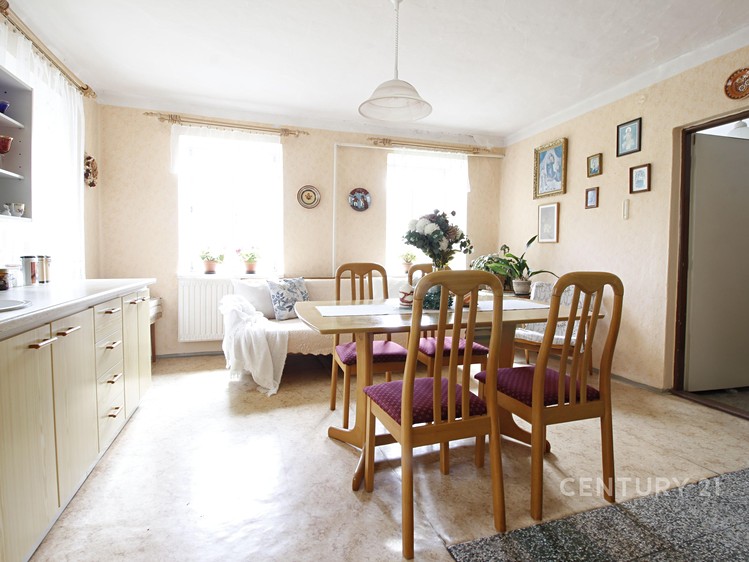 Prodej rodinného domu 200 m², pozemek 1 465 m² - foto 5