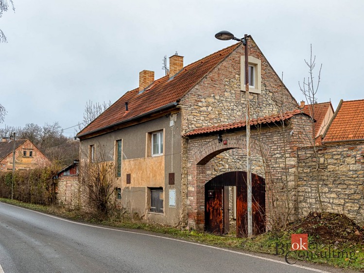 Prodej rodinného domu 579 m², pozemek 1 059 m² - foto 5