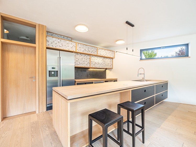 Prodej rodinného domu 374 m², pozemek 1 736 m² - foto 8