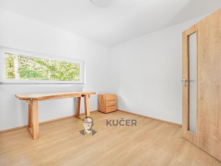 Prodej rodinného domu 160 m², pozemek 807 m² - foto 6