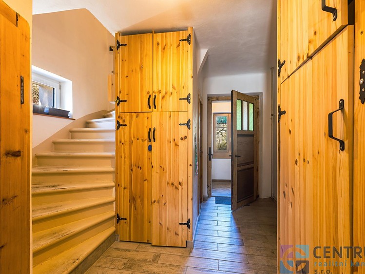 Prodej rodinného domu 131 m², pozemek 910 m² - foto 6