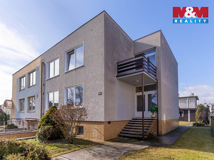 Prodej rodinného domu 250 m², pozemek 502 m² - foto 2