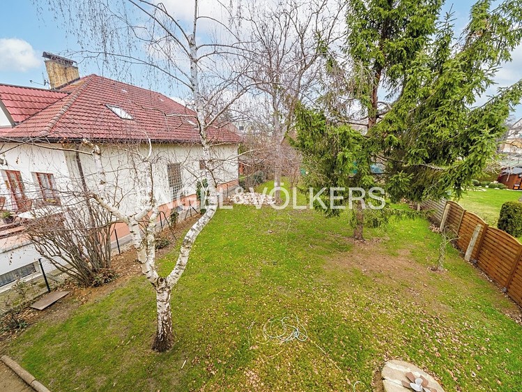 Pronájem  rodinného domu 244 m², pozemek 829 m² - foto 3