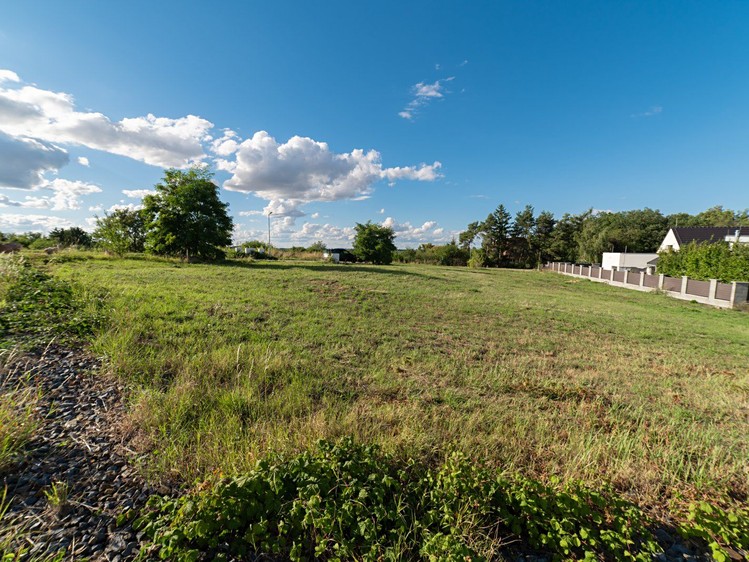 Prodej stavebního pozemku 657 m² - foto 3