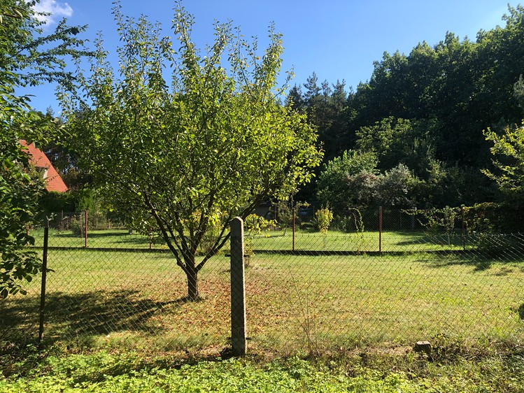 Prodej stavebního pozemku 685 m² - foto 2
