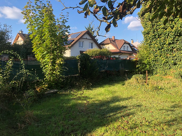 Prodej stavebního pozemku 685 m² - foto 3