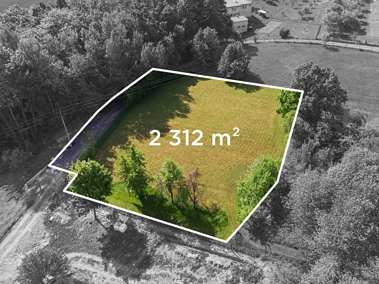 Prodej  stavebního pozemku 2 312 m² - foto 8