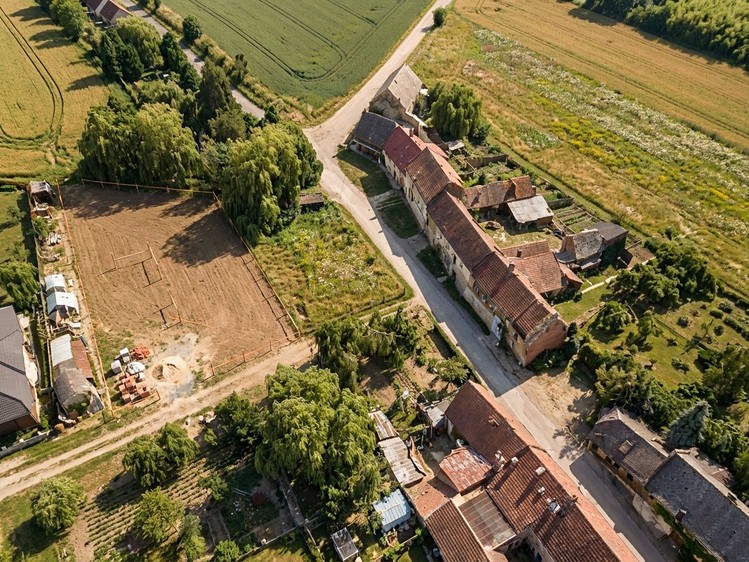 Prodej  stavebního pozemku 828 m² - foto 7